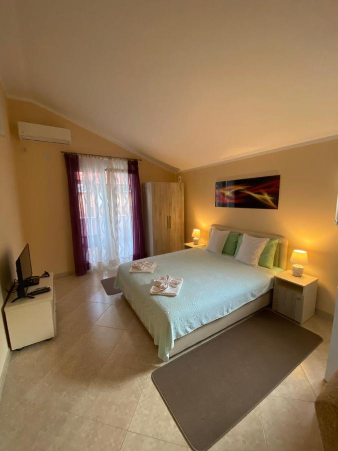 Apartmani Raskovic *